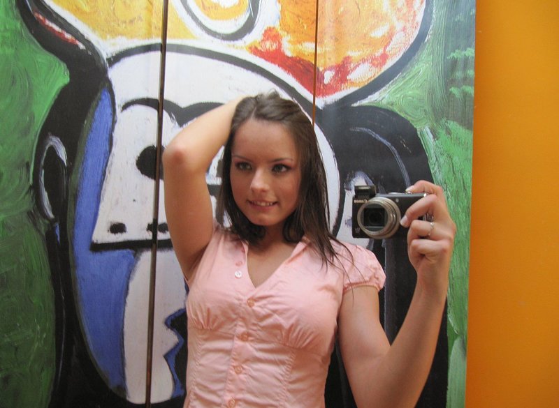 Ясмина, 42
